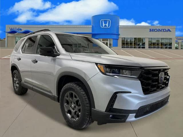 new 2025 Honda Pilot car, priced at $48,082