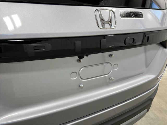 new 2025 Honda Pilot car, priced at $48,252