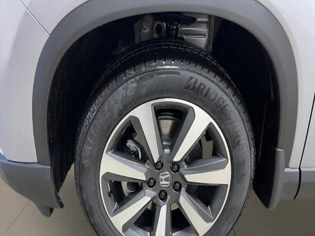 new 2025 Honda Pilot car, priced at $48,252