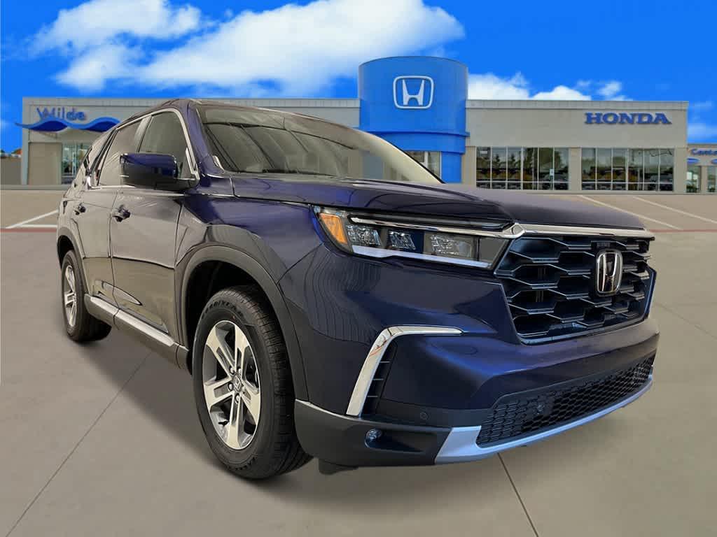 new 2025 Honda Pilot car, priced at $44,573