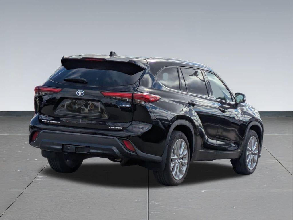 used 2021 Toyota Highlander Hybrid car, priced at $40,445