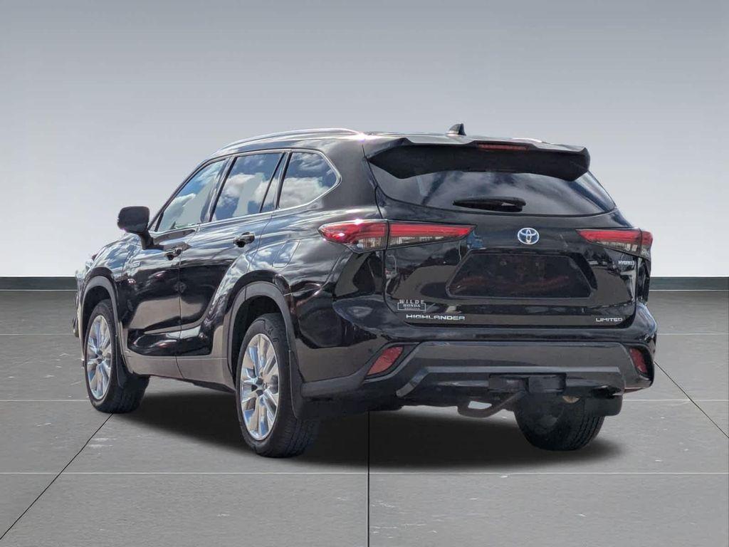 used 2021 Toyota Highlander Hybrid car, priced at $40,445
