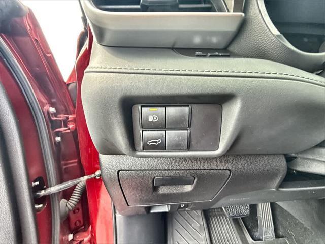 used 2022 Toyota Highlander car, priced at $37,779