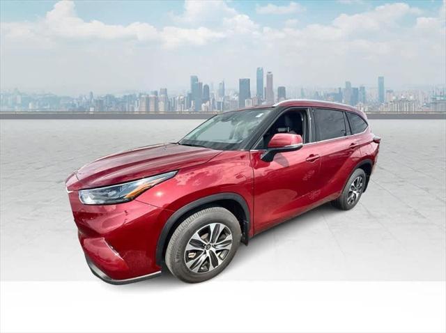 used 2022 Toyota Highlander car, priced at $37,779