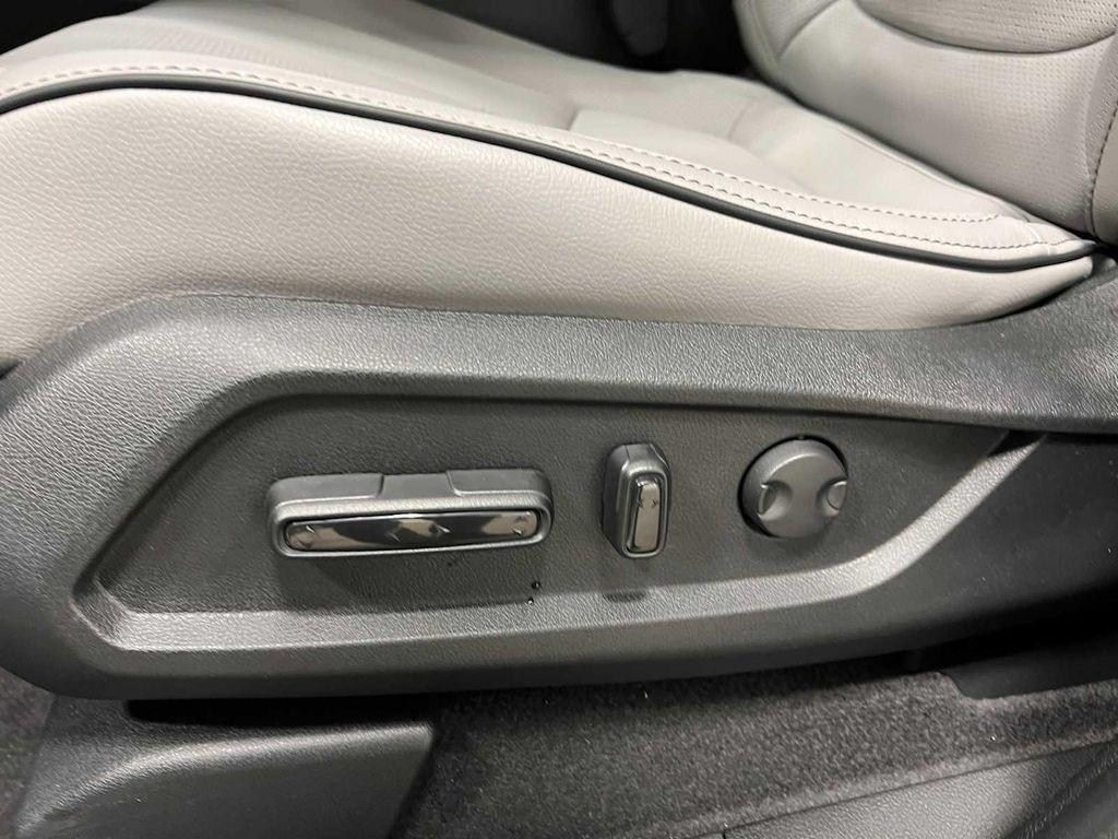 new 2025 Honda Pilot car, priced at $56,075