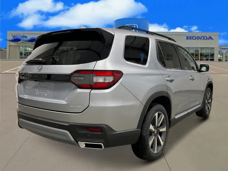 new 2025 Honda Pilot car, priced at $56,075