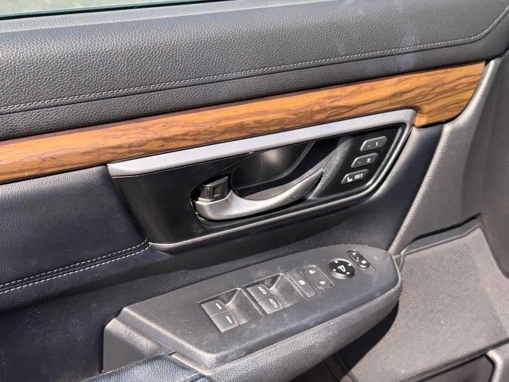 used 2018 Honda CR-V car, priced at $23,123