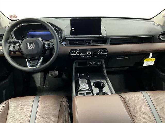 new 2025 Honda Pilot car, priced at $54,530