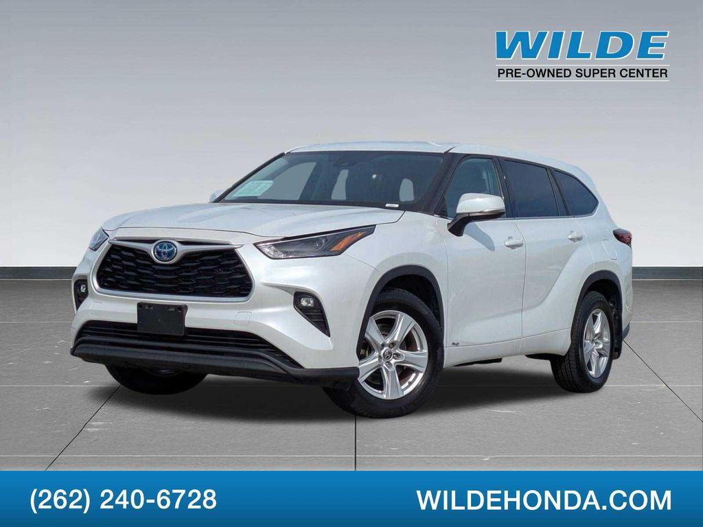 used 2022 Toyota Highlander Hybrid car, priced at $25,799