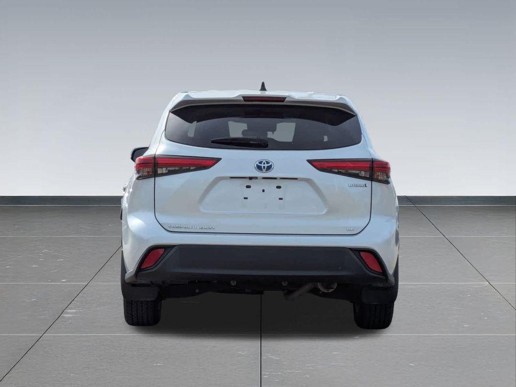 used 2022 Toyota Highlander Hybrid car, priced at $25,799