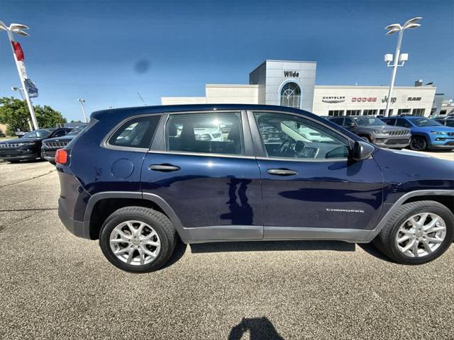 used 2015 Jeep Cherokee car, priced at $13,485