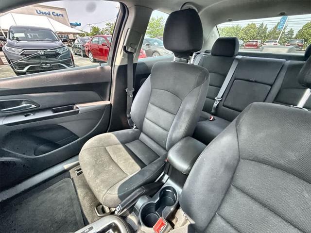 used 2014 Chevrolet Cruze car, priced at $6,500