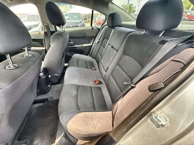 used 2014 Chevrolet Cruze car, priced at $6,500