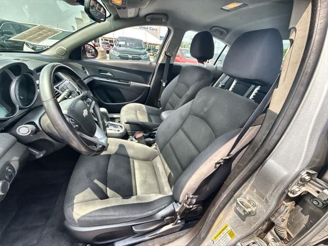used 2014 Chevrolet Cruze car, priced at $6,500