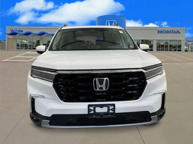 new 2025 Honda Pilot car, priced at $54,985