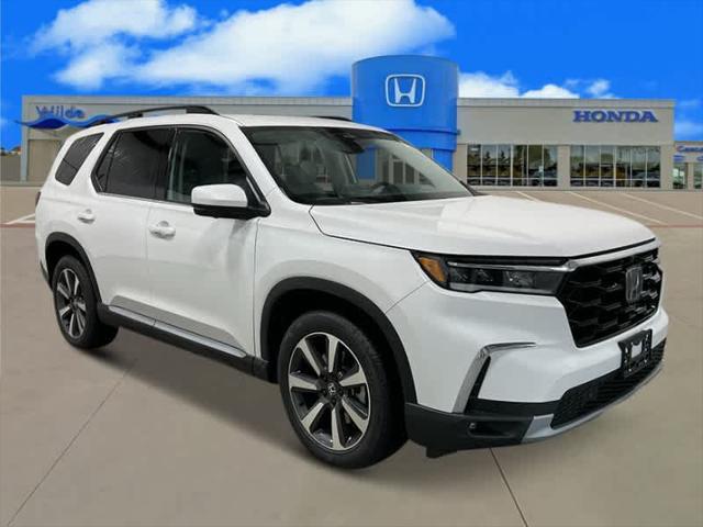 new 2025 Honda Pilot car, priced at $54,985