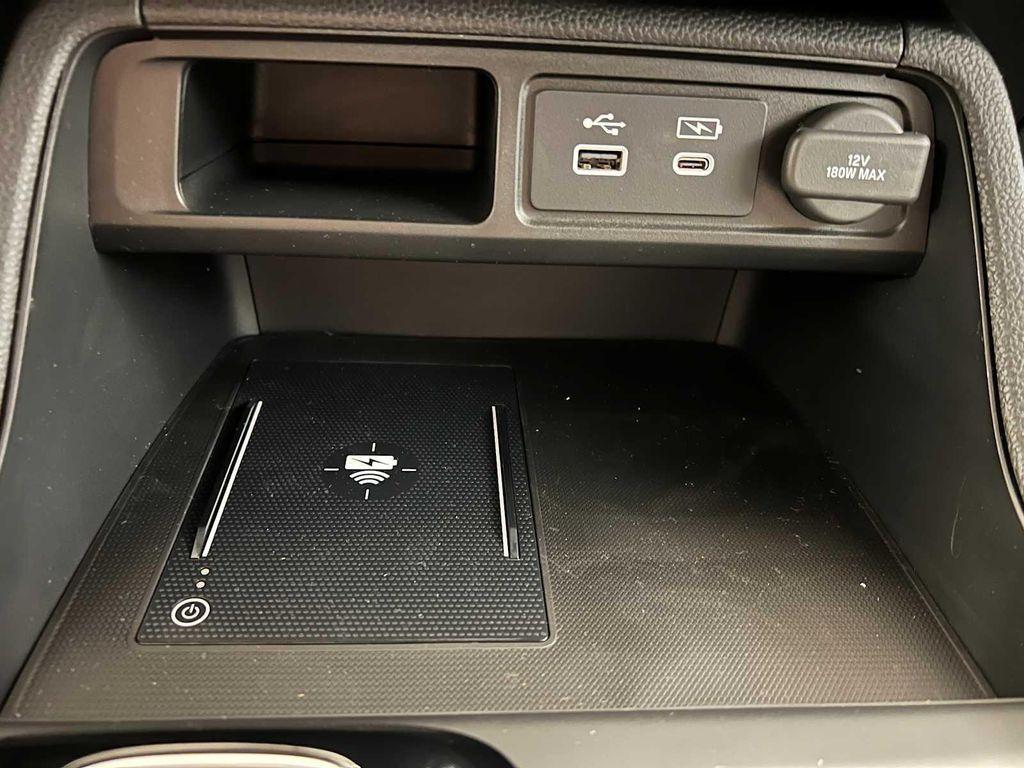 new 2025 Honda Pilot car, priced at $45,415