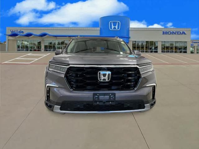 new 2025 Honda Pilot car, priced at $55,260