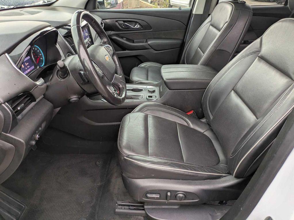 used 2020 Chevrolet Traverse car, priced at $27,800