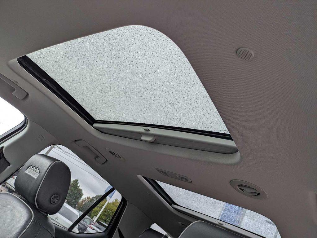 used 2020 Chevrolet Traverse car, priced at $27,800