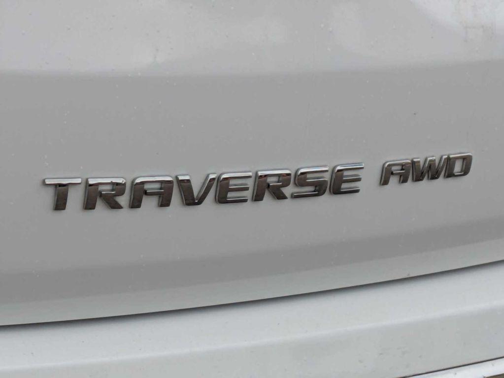 used 2020 Chevrolet Traverse car, priced at $27,800