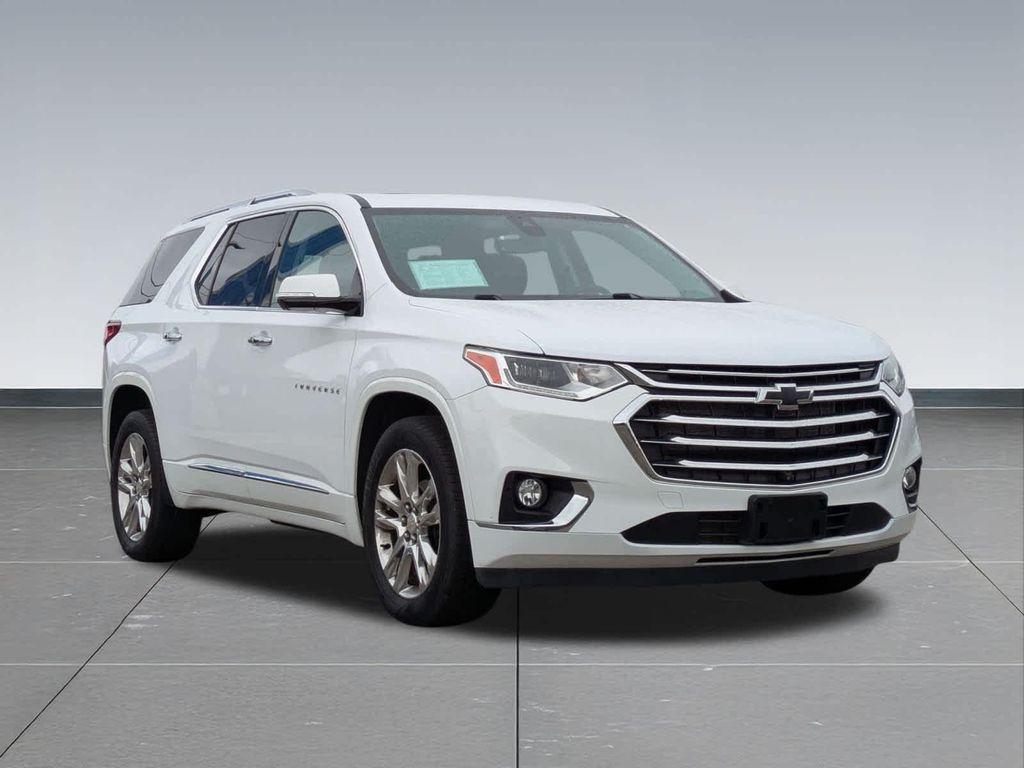 used 2020 Chevrolet Traverse car, priced at $27,800