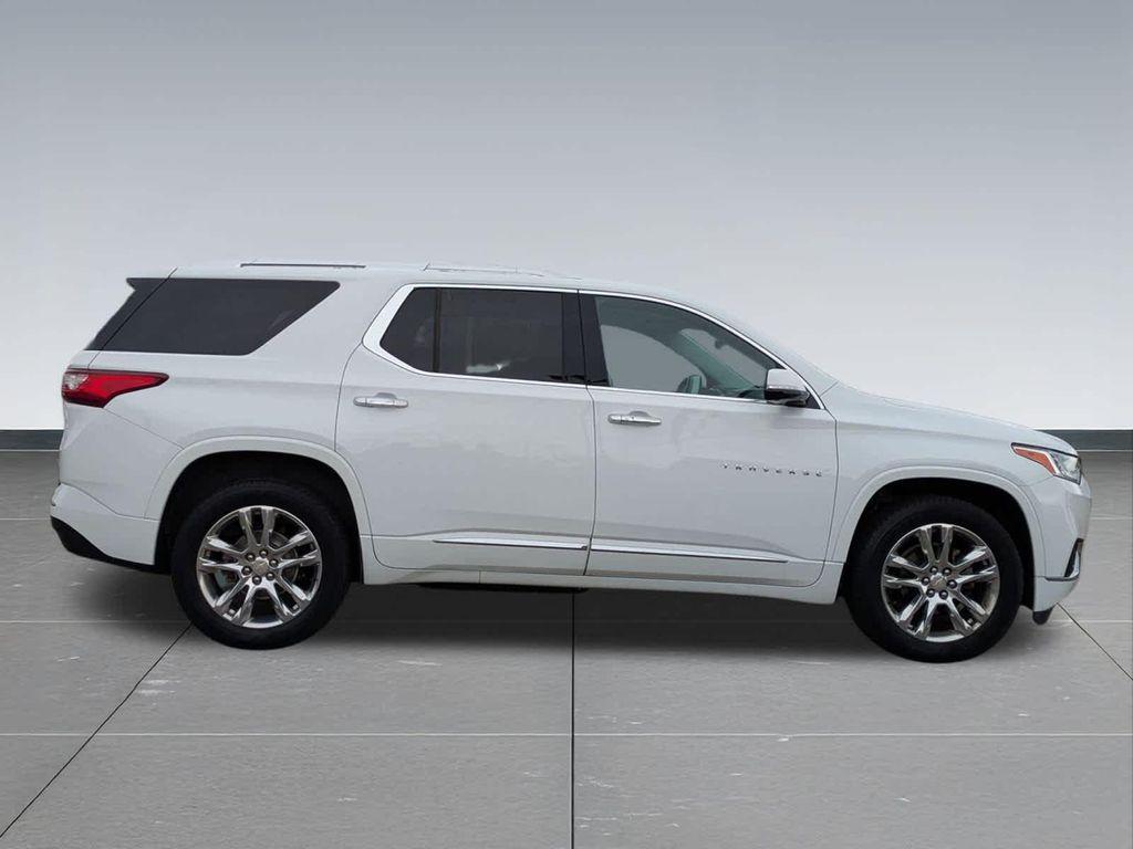 used 2020 Chevrolet Traverse car, priced at $27,800