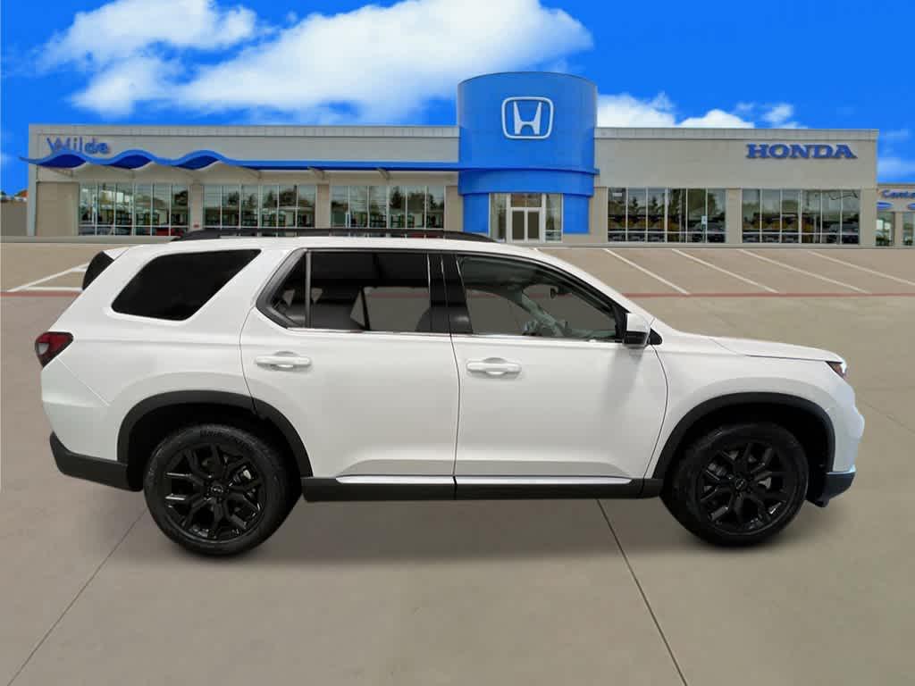 new 2025 Honda Pilot car, priced at $49,516