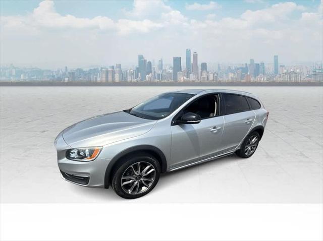 used 2015 Volvo V60 Cross Country car, priced at $13,515