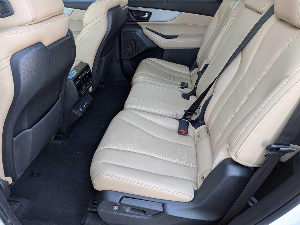 used 2023 Acura MDX car, priced at $43,899