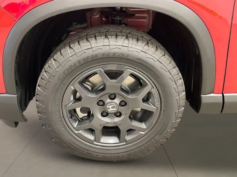 new 2025 Honda Pilot car, priced at $48,814