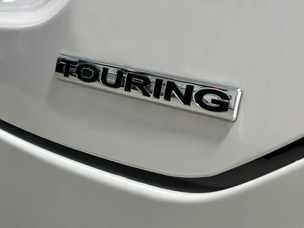 new 2025 Honda Pilot car, priced at $48,303