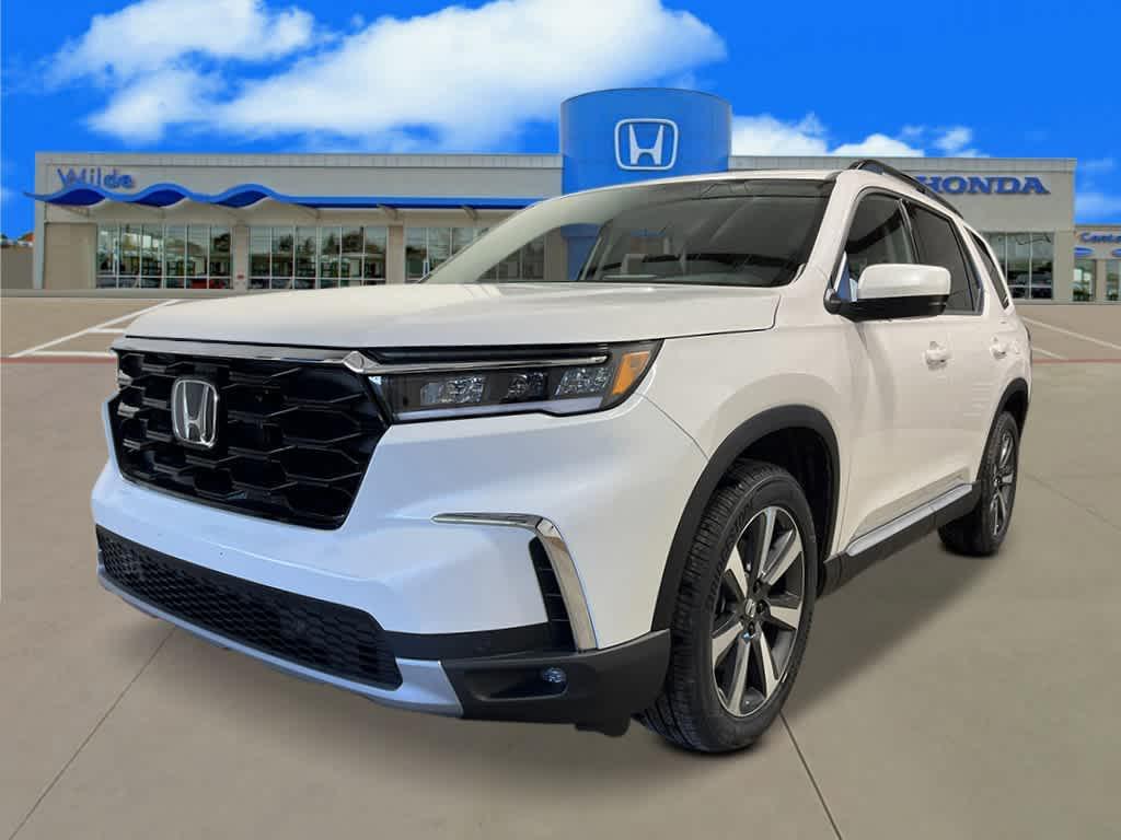 new 2025 Honda Pilot car, priced at $48,303