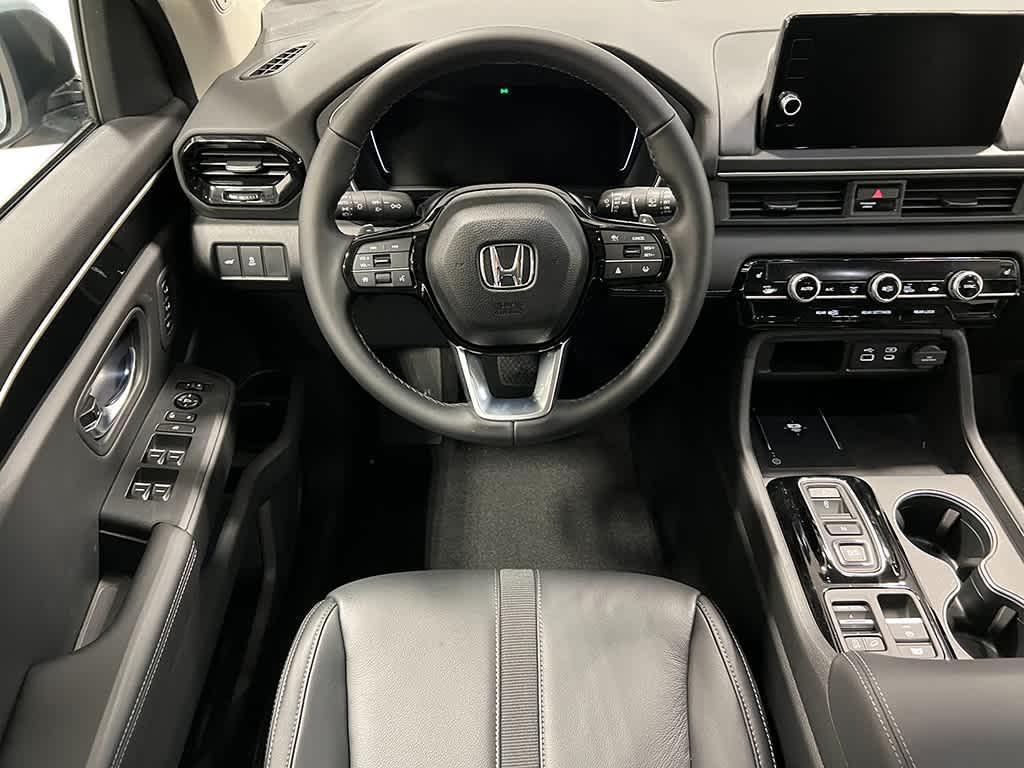 new 2025 Honda Pilot car, priced at $48,303