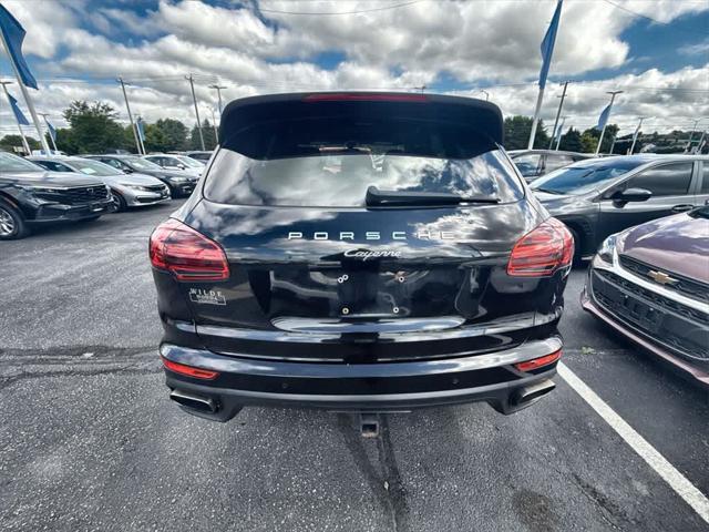used 2016 Porsche Cayenne car