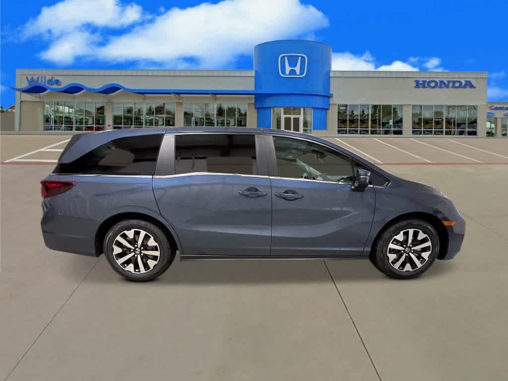 new 2026 Honda Odyssey car, priced at $42,237