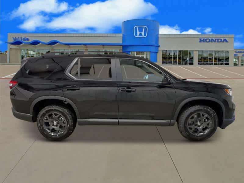 new 2025 Honda Pilot car, priced at $50,895