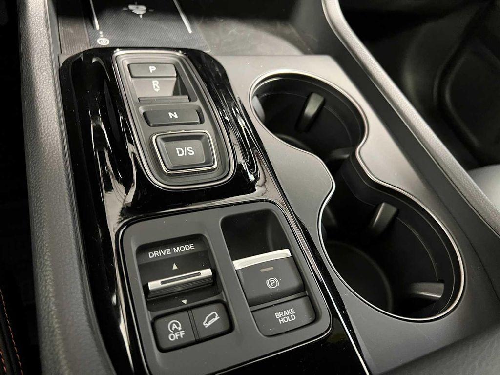 new 2025 Honda Pilot car, priced at $50,895