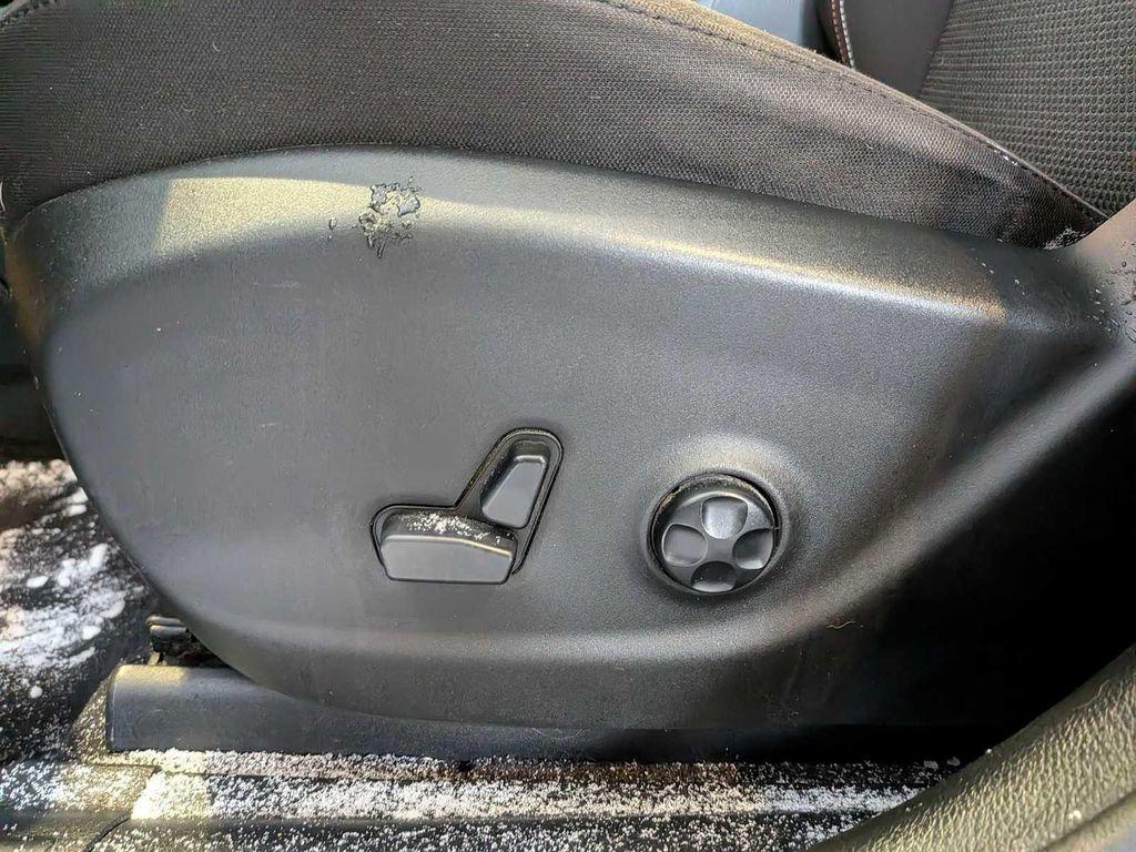 used 2016 Jeep Cherokee car, priced at $10,423