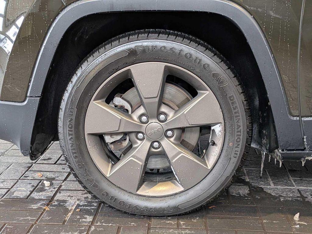 used 2016 Jeep Cherokee car, priced at $10,423