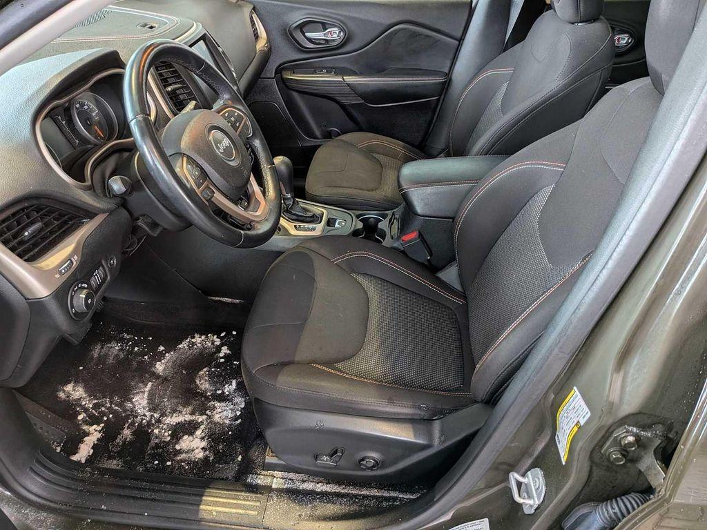 used 2016 Jeep Cherokee car, priced at $10,423