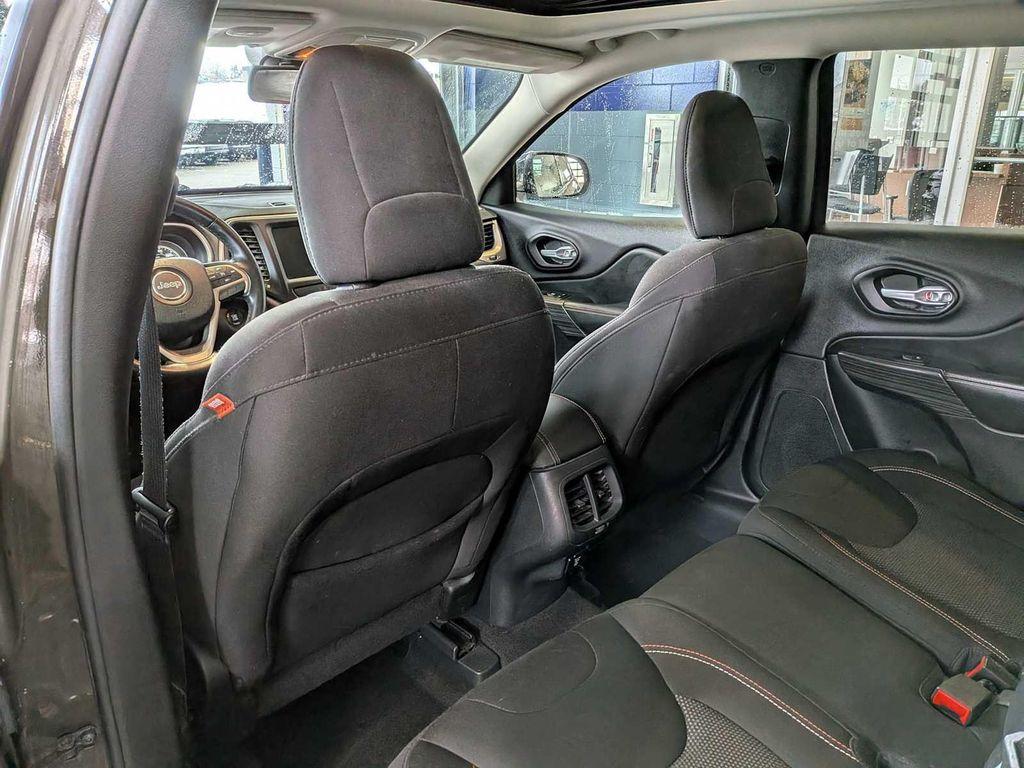 used 2016 Jeep Cherokee car, priced at $10,423