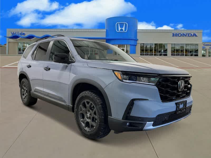 new 2025 Honda Pilot car, priced at $48,609
