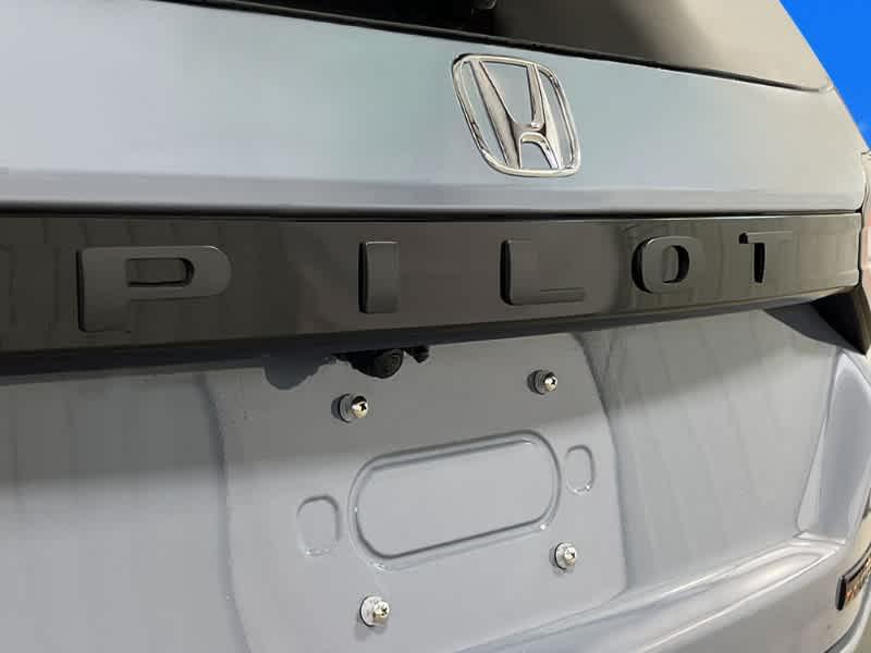 new 2025 Honda Pilot car, priced at $48,609