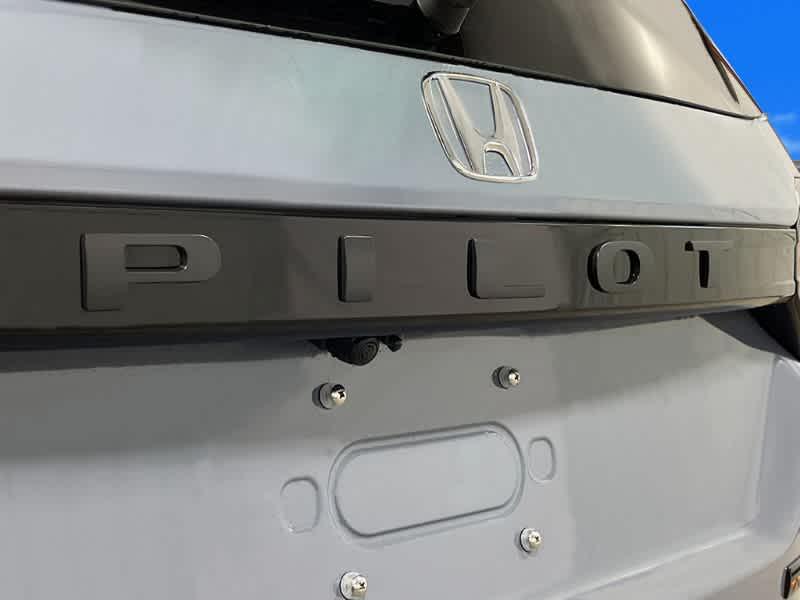 new 2025 Honda Pilot car, priced at $48,609