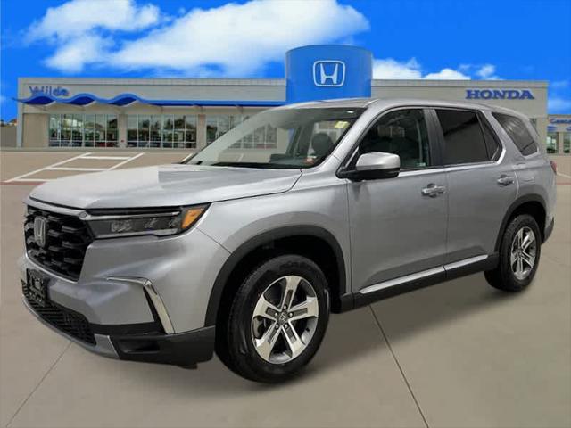new 2025 Honda Pilot car, priced at $44,573