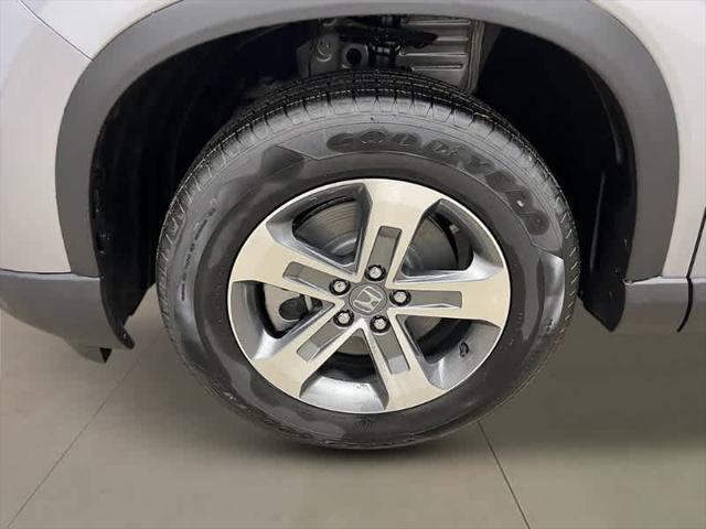 new 2025 Honda Pilot car, priced at $44,573
