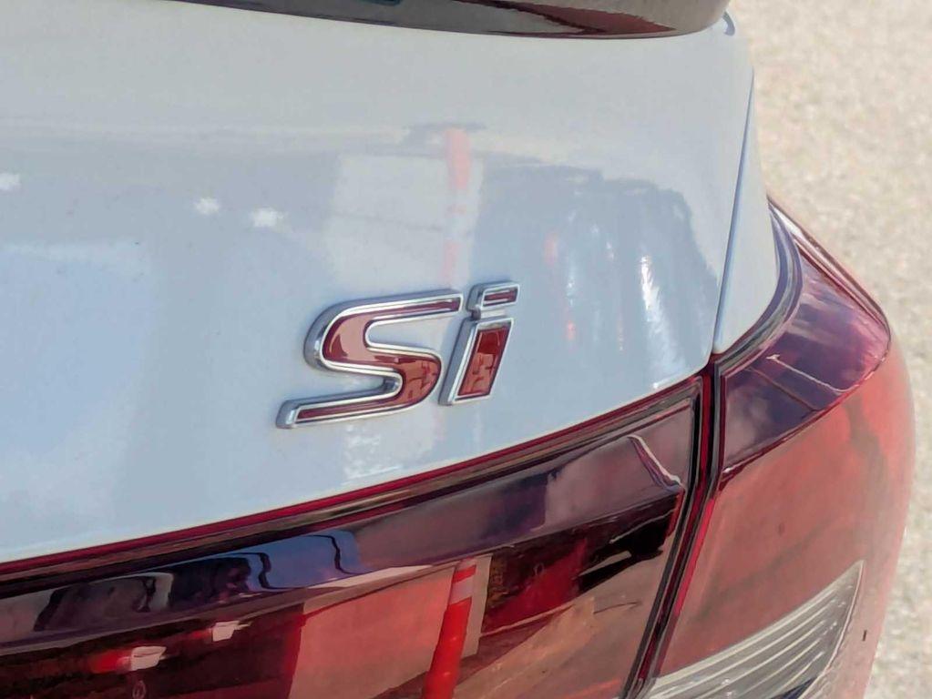used 2025 Honda Civic Si car, priced at $32,499