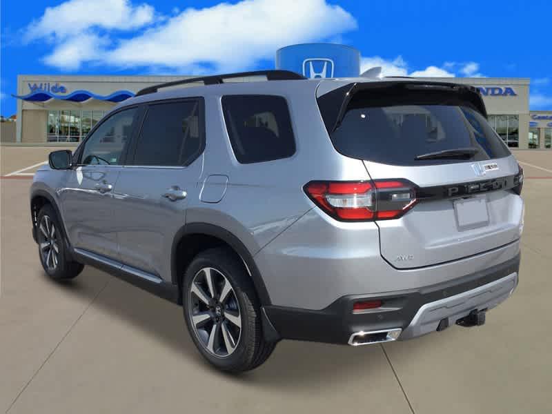new 2025 Honda Pilot car, priced at $55,565