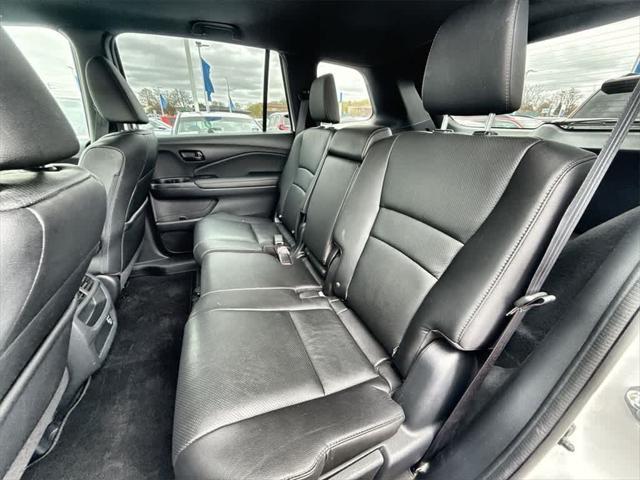 used 2022 Honda Passport car, priced at $31,727